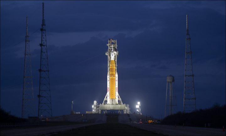 Artemis II: ¿A qué hora y dónde ver en vivo desde Chile el histórico regreso tripulado a la Luna?