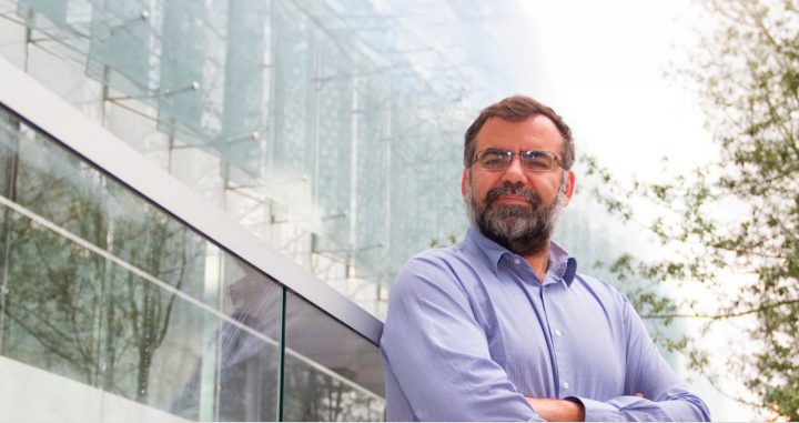 Científico chileno Ricardo Baeza-Yates recibe premio mundial por su aporte a la computación y la IA