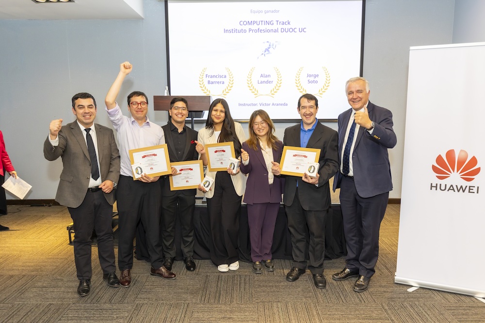 Estudiantes chilenos clasifican a final de mundial tecnológico en China