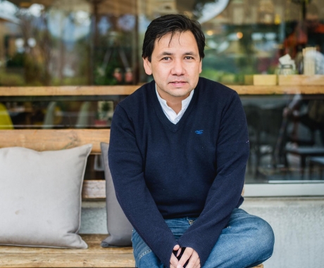 Matemático Andrés Navas presentará su libro 