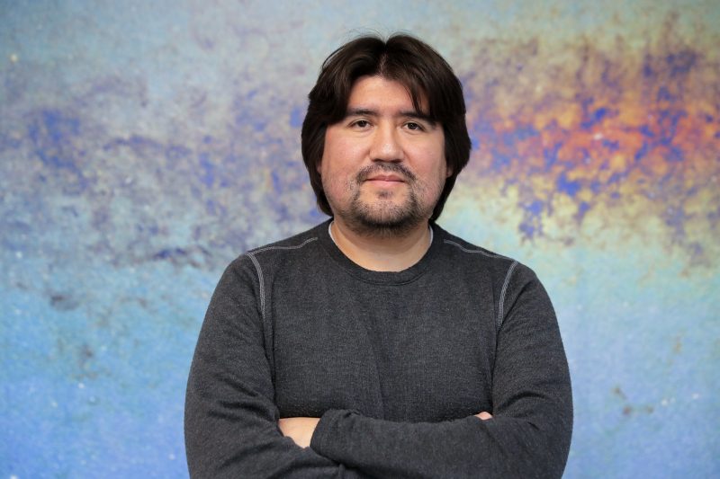Investigador chileno lidera descubrimiento de posibles planetas que viajan solos por la galaxia