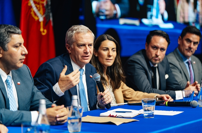 Comunidad científica responde a cuestionamientos del Presidente Kast por financiamiento de la investigación