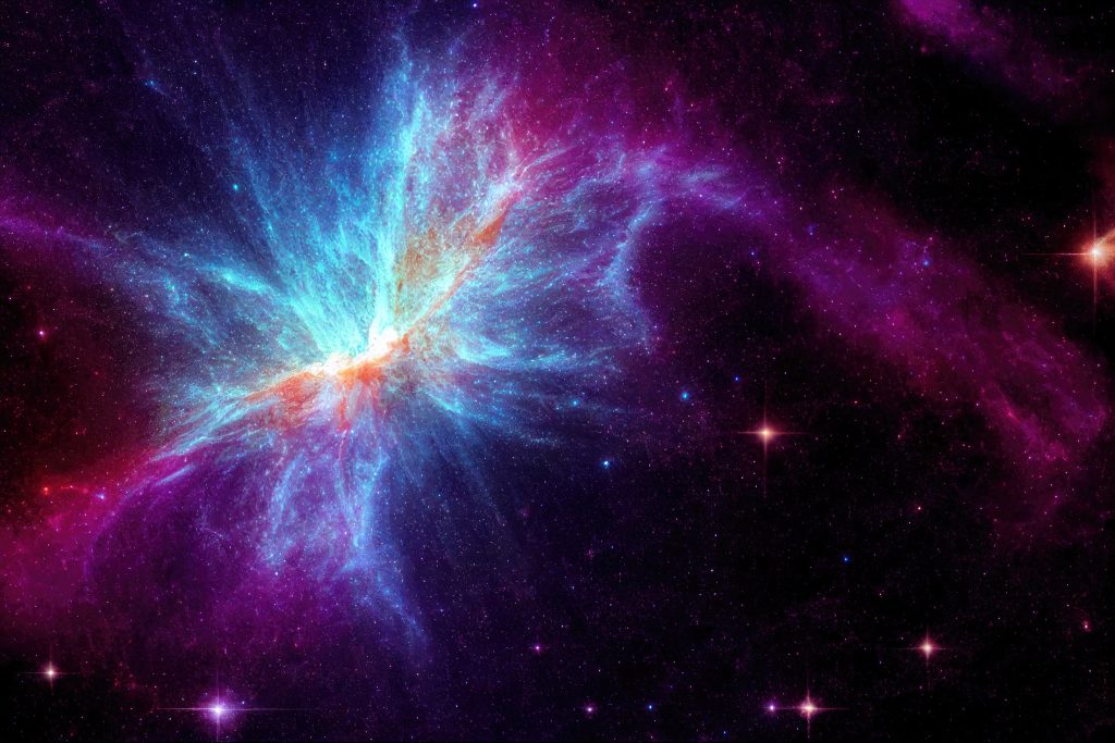 Universidad de Concepción abre concurso de microcuentos sobre el cosmos