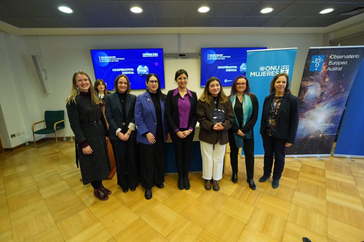 Cooperativa Ciencia recibe reconocimiento por su labor en periodismo con enfoque de género en STEM
