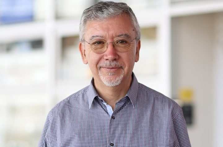 Biólogo Roberto Mayor se convierte en el primer chileno en integrar la Royal Society de Londres