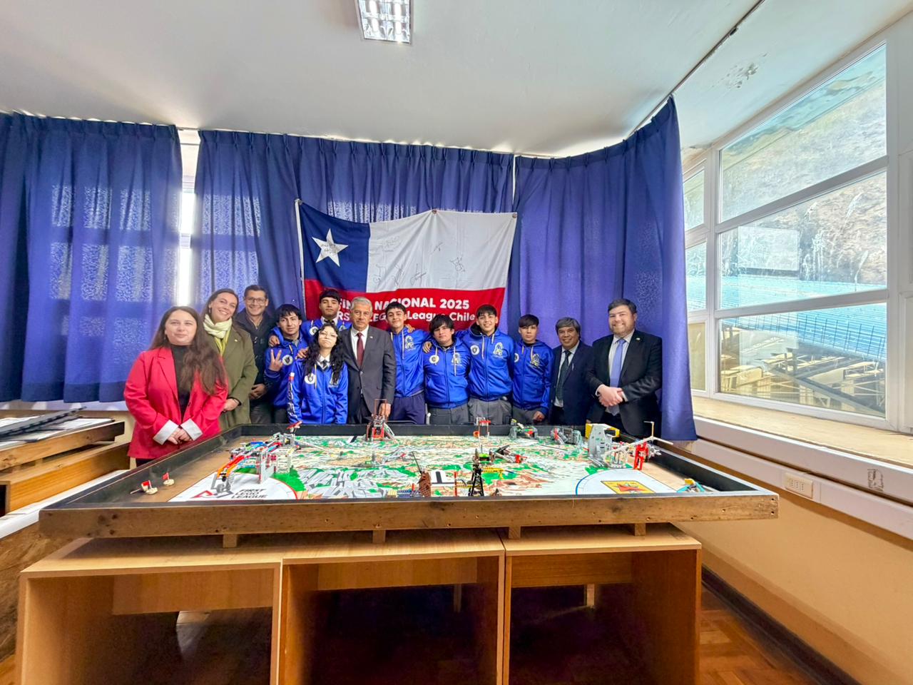Equipo de robótica de Valparaíso representará a Chile en competencia internacional en Corea del Sur