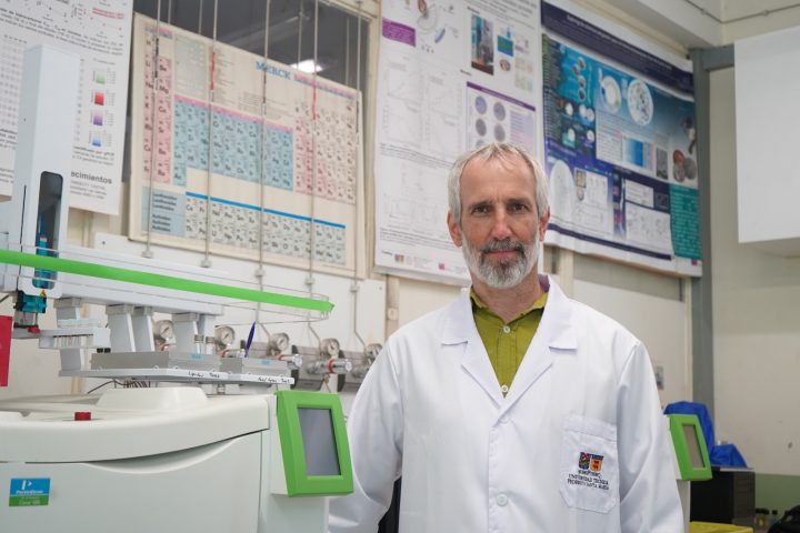 Bioquímico chileno es elegido miembro de la Unión Internacional de Ciencias Biológicas