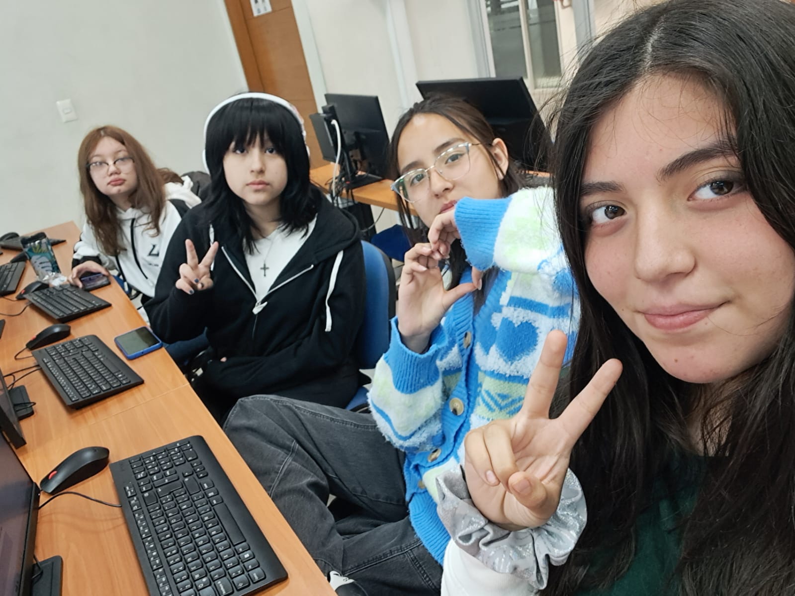 Estudiantes del programa Technovation Girls realizado en la USM representarán a Chile en final mundial
