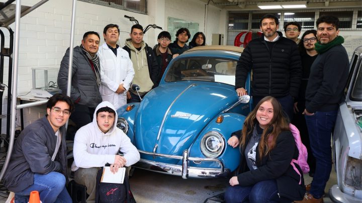 E-Beetle: Estudiantes transforman un clásico Volkswagen de 1963 en un vehículo eléctrico