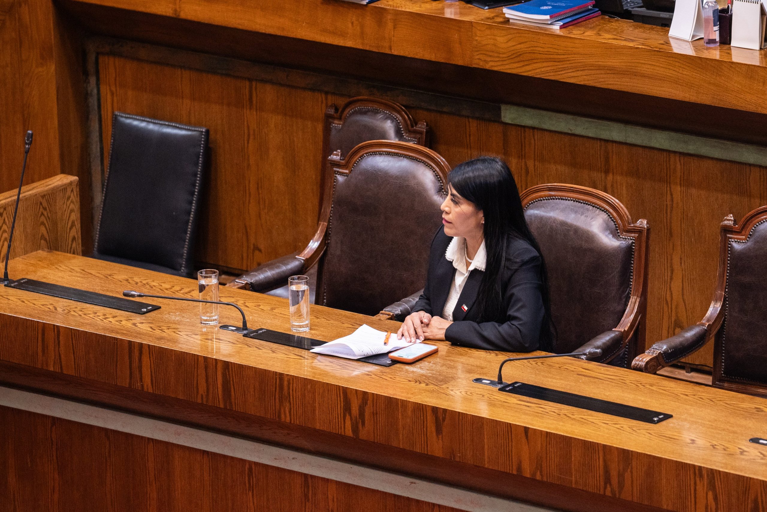 Becas Chile: Ministerio de Ciencia informa deuda de $91 mil millones y 1.800 casos de incumplimiento