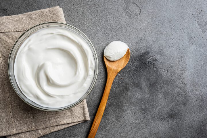 Estudio mostró beneficios del yogurt en fuerza muscular y salud digestiva de personas mayores