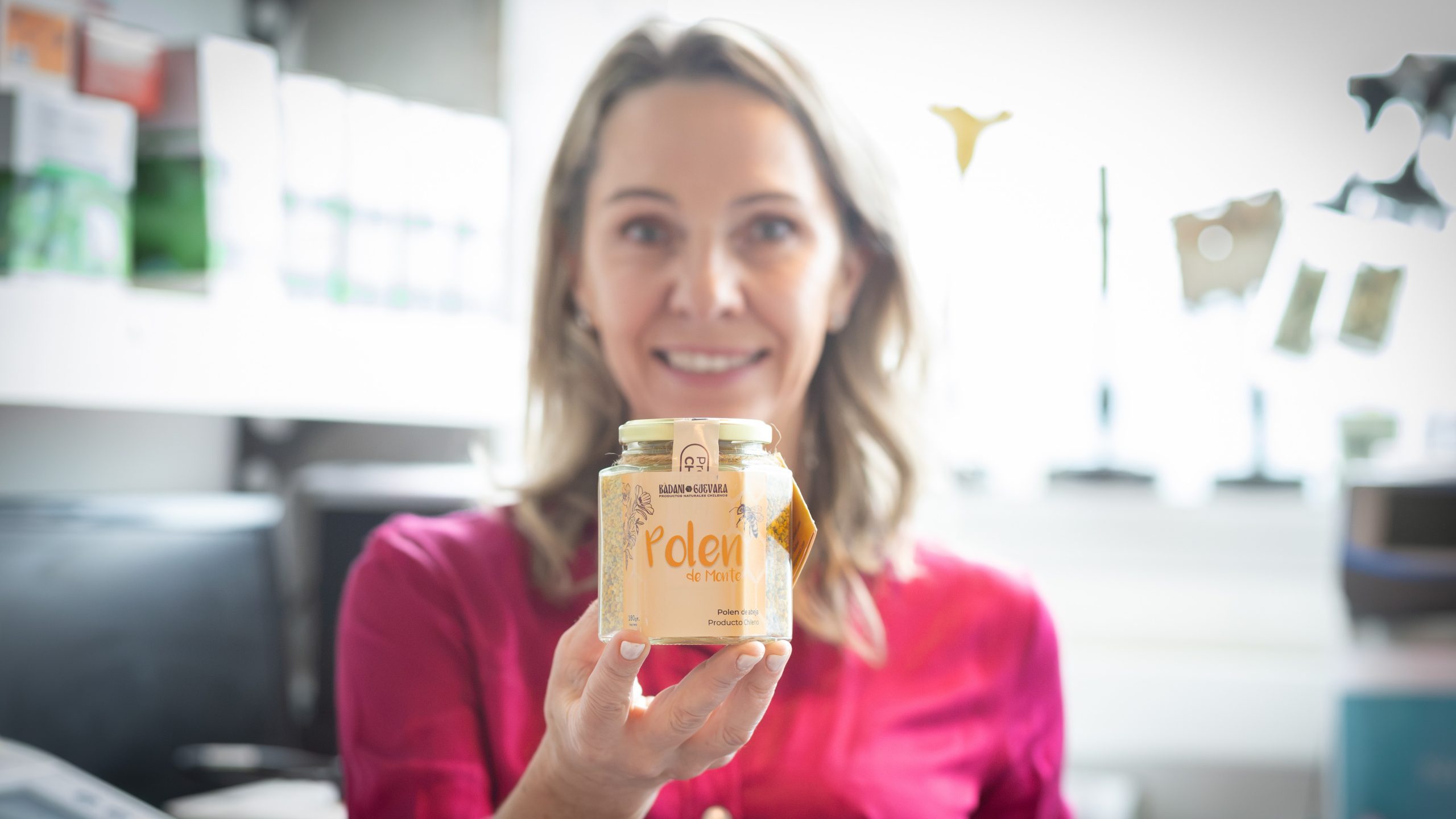 Científicos revelan el potencial biológico de los productos apícola y la flora nativa