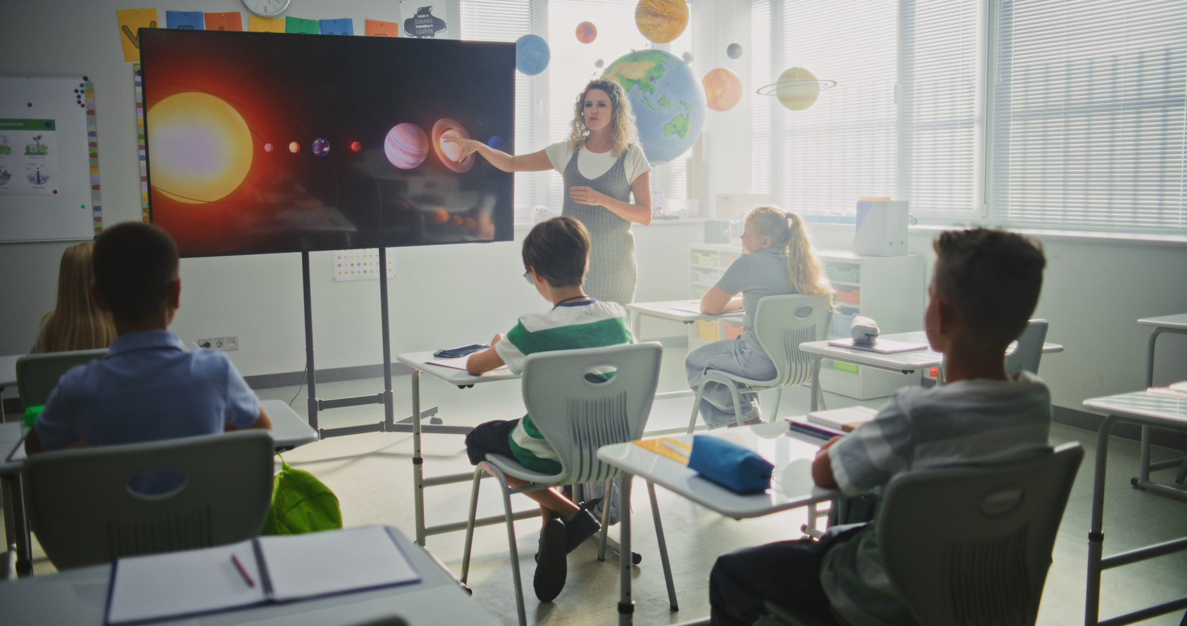 Premio AURA-Padre Picetti 2026: Cómo postular al reconocimiento para profesores de ciencia en Chile