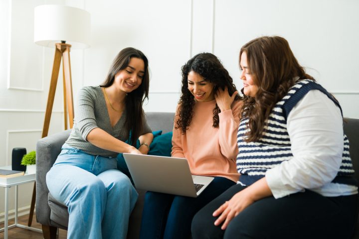 Hormonas sexuales serían factor clave en que mujeres sientan más dolor que hombres
